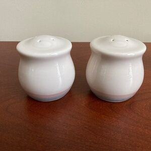 Vintage Pflatzgraff Stoneware Salt & Pepper Shakers